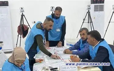 مدير مركز انتخاب فندق الرشيد عمار الركابي: النتائج أُرسلت إلى السيرفرات وبدأ العدّ والفرز اليدوي لمطابقة النتائج الإلكترونية.